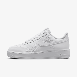 Кроссовки NIKE WMNS AIR FORCE 1 07