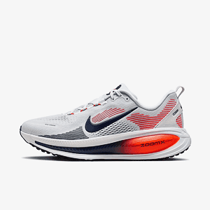 Кроссовки NIKE VOMERO 18