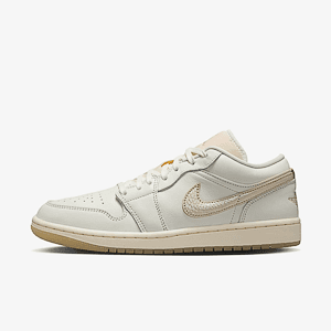 Кроссовки WMNS AIR JORDAN 1 LOW SE