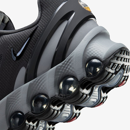 Кроссовки NIKE AIR MAX DN8