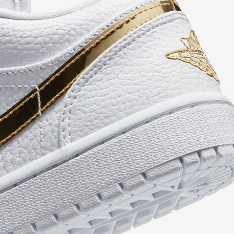 Кроссовки JORDAN WMNS AIR JORDAN 1 LOW SE