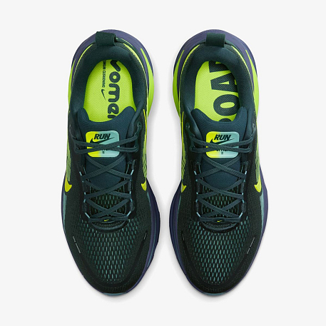 Кроссовки NIKE VOMERO 18