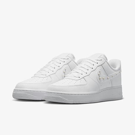 Кроссовки NIKE WMNS AIR FORCE 1 07