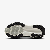 Кроссовки NIKE VOMERO 18