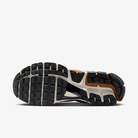 Кроссовки NIKE ZOOM VOMERO 5