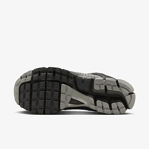 Кроссовки NIKE ZOOM VOMERO 5
