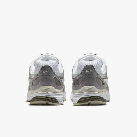 Кроссовки NIKE W P-6000