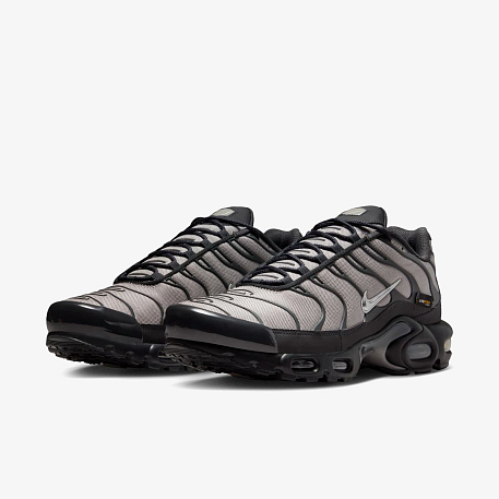Кроссовки NIKE AIR MAX PLUS