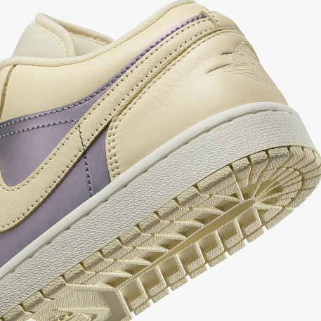 Кроссовки WMNS AIR JORDAN 1 LOW SE