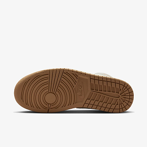 Кроссовки WMNS AIR JORDAN 1 MID