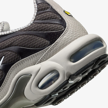 Кроссовки NIKE AIR MAX PLUS