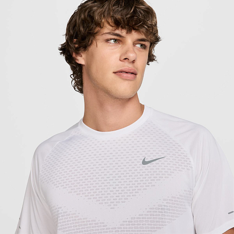 Футболка NIKE M NK DFADV STRIDE SS TOP