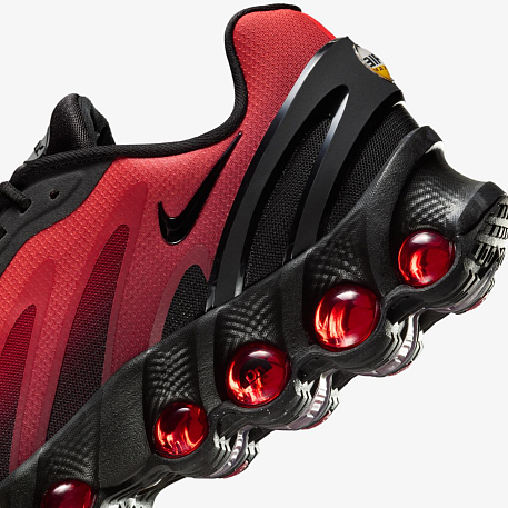 Кроссовки NIKE AIR MAX DN8