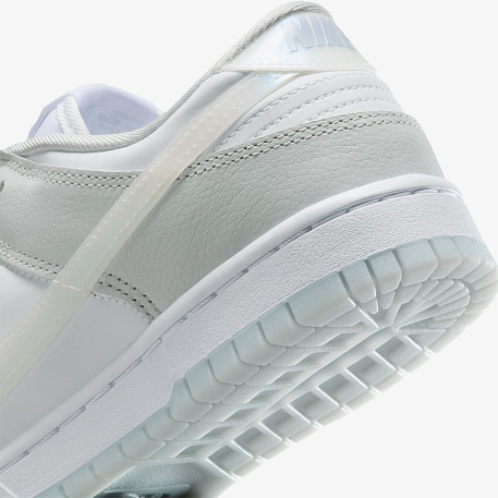 Кроссовки NIKE WMNS DUNK LOW