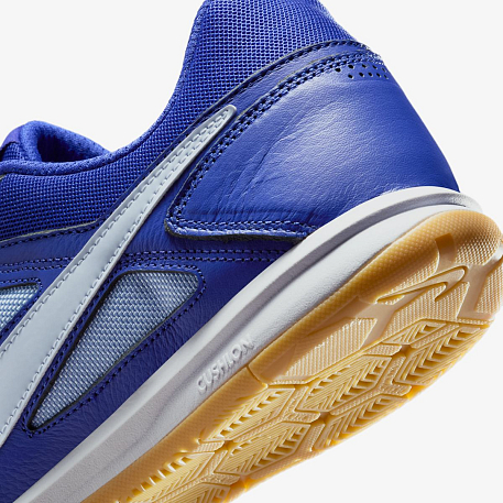 Кроссовки NIKE GATO