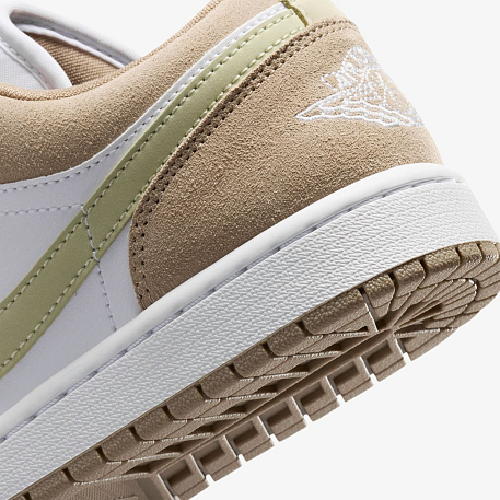 Кроссовки JORDAN WMNS AIR JORDAN 1 LOW