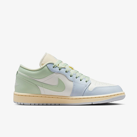 Кроссовки WMNS AIR JORDAN 1 LOW
