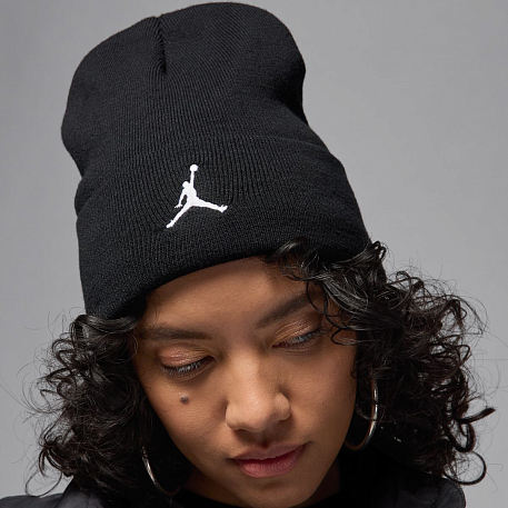 Шапка JORDAN U J PEAK BEANIE SATN LINED ESS