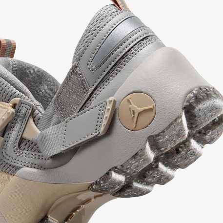 Кроссовки WMNS JORDAN TRUNNER LX - MTR