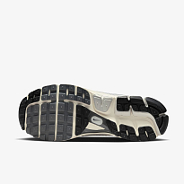 Кроссовки NIKE ZOOM VOMERO 5