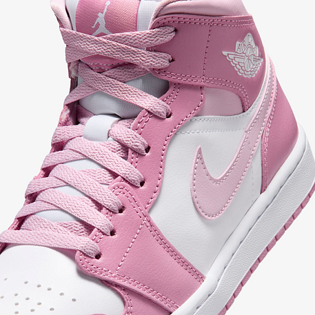 Кроссовки JORDAN WMNS AIR JORDAN 1 MID