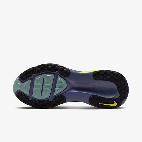 Кроссовки NIKE VOMERO 18