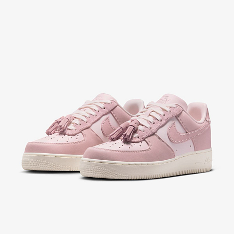 Кроссовки NIKE WMNS AIR FORCE 1 07