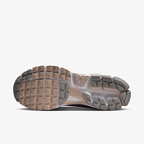 Кроссовки NIKE ZOOM VOMERO 5
