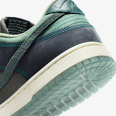 Кроссовки NIKE DUNK LOW RETRO SE