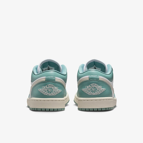 Кроссовки WMNS AIR JORDAN 1 LOW