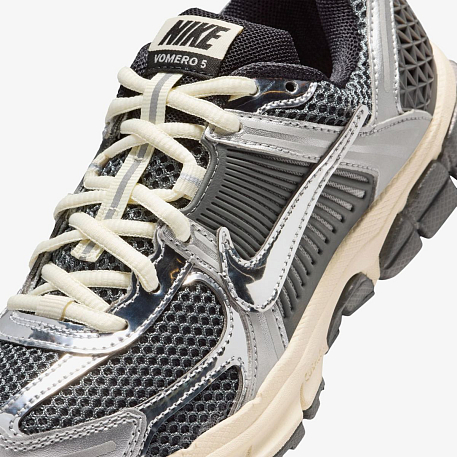 Кроссовки NIKE VOMERO 5 (GS)