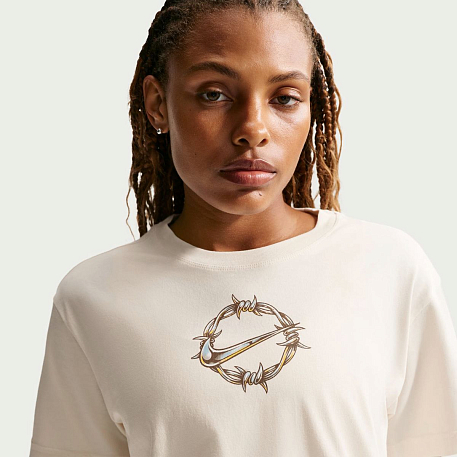 Футболка NIKE W NSW CLASSIC SS TEE BRB CHRME