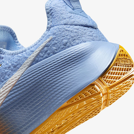 Кроссовки NIKE LEBRON TR 1