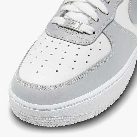 Кроссовки NIKE AIR FORCE 1 07