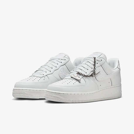 Кроссовки NIKE W AIR FORCE 1 07 LO