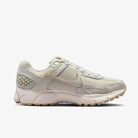 Кроссовки NIKE W ZOOM VOMERO 5