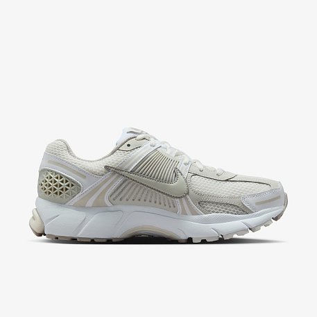 Кроссовки NIKE W ZOOM VOMERO 5