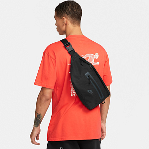 Сумка на пояс Nike Elemental Premium Waistpack