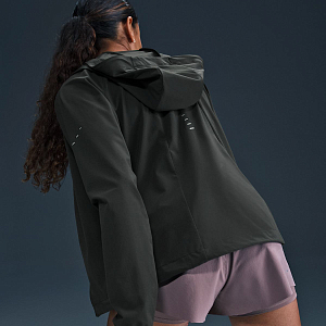 Куртка NIKE W NK SWIFT RPL PKBL JKT