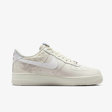 Кроссовки NIKE AIR FORCE 1 07