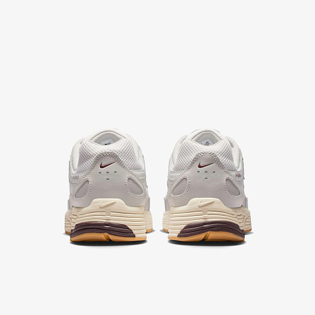 Кроссовки NIKE P-6000