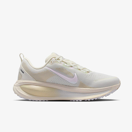 Кроссовки NIKE W VOMERO 18 ESS