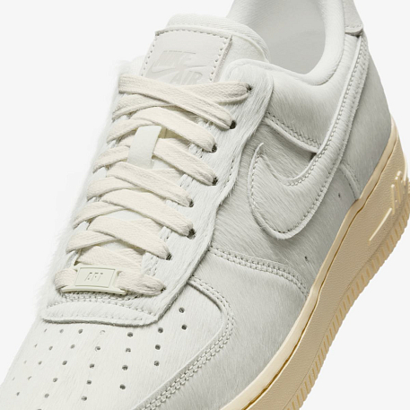 Кроссовки NIKE WMNS AIR FORCE 1 07