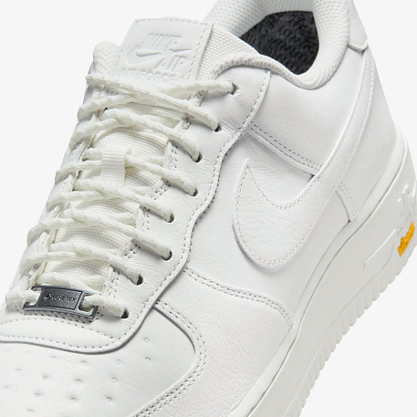 Кроссовки NIKE AIR FORCE 1 GTX VIBRAM