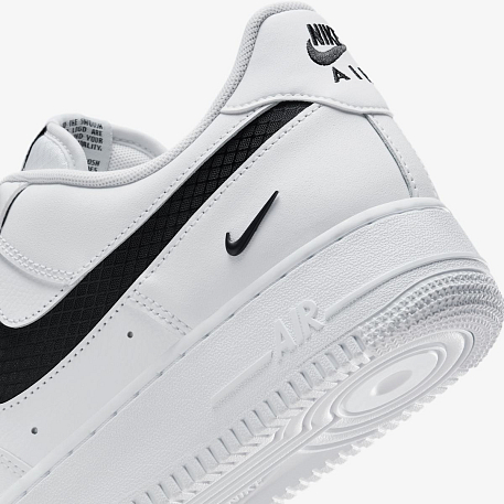 Кроссовки NIKE AIR FORCE 1 07 LV8