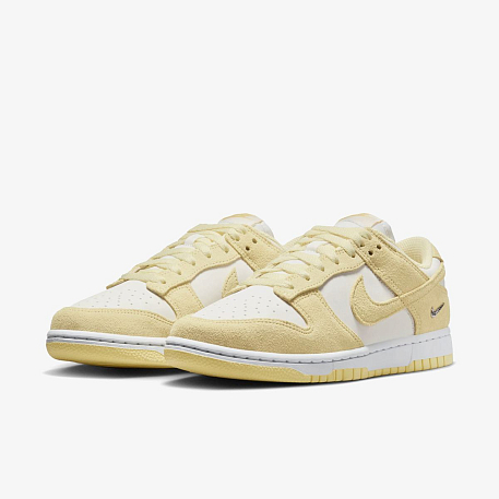 Кроссовки NIKE WMNS DUNK LOW