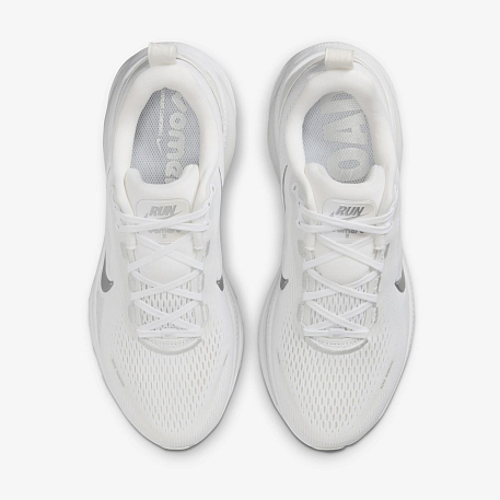 Кроссовки NIKE W VOMERO 18