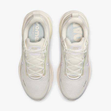 Кроссовки NIKE W VOMERO 18 ESS