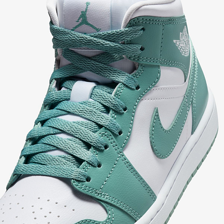 Кроссовки WMNS AIR JORDAN 1 MID