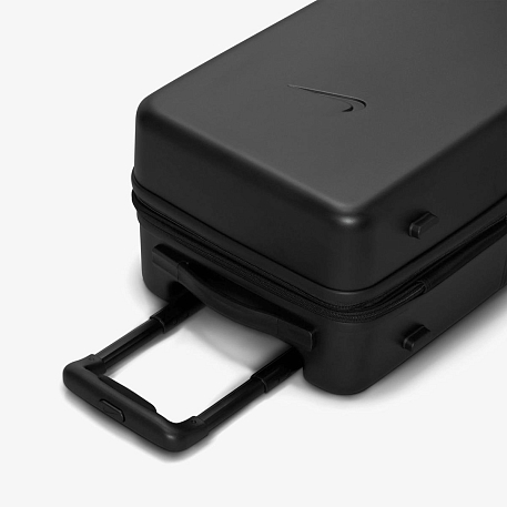 Чемодан NIKE NK 22IN HARDSHELL LUGGAGE